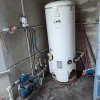 ابگرمکن ایستاده اتور درحال کار