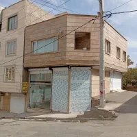 خانه دربستی با دوباب مغازه