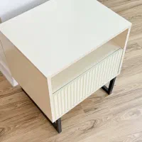 پاتختی یک و نیم طبقه کرم رنگ