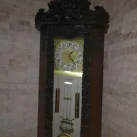 ساعت ایستاده چوبی