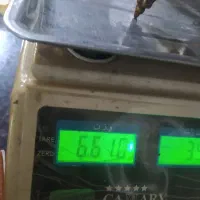 لوستر6شاخه برنزقدیمی-وزن6کیلوونیم-قیمت5تومن مقطوع|لوستر و چراغ آویز|کاشان, امیرکبیر|دیوار