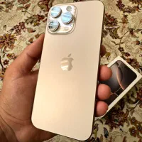 گوشی 16pro max در حد نو