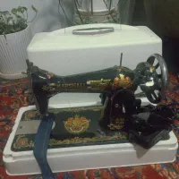 چرخ خیاطی قدیمی ، در حد نو