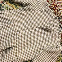 پیراهن پیچازی|لباس|لاهیجان, کوی زمانی|دیوار