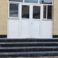 کارگرساده درب پنجره