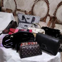 تعدادی کیف وکفش