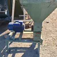 آسیاب میکسر بالابر ۱تن الی ۵تن خوراک دام و طیور|ماشین‌آلات صنعتی|مرودشت, رودبال|دیوار