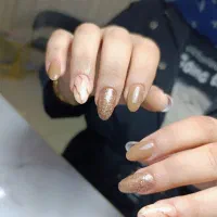 کاشت ناخن|خدمات آرایشگری و زیبایی|بجنورد, |دیوار