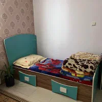 تخت نوجوانی