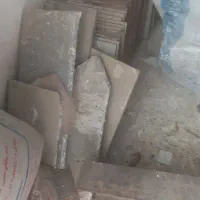 کاشی فروشی خورده