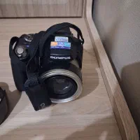 دوربین کاملا سالم بدون مموری|دوربین عکاسی و فیلم‌برداری|مشهد, کوشش|دیوار