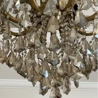 لوستر ۱۲ شاخه برنز رنگ شامپاینی