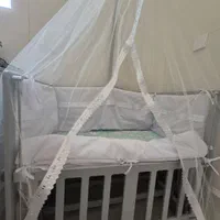 تخت کنار مادر گهواره شو پیرگاردین|تخت و صندلی بچه|گناباد, |دیوار