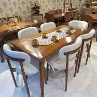 یک نفر آقا جهت همکاری در نمایشگاه مبل