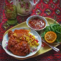 استخدام پرستار خانم برای یک اقای سالمند اما سالم