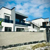 فروش خانه ویلایی ۲۱۰ متری ۳ خوابه (قلعه گردن)