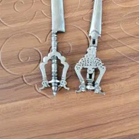 مسقل فولادی|کلکسیون اشیاء عتیقه|شهرکرد, |دیوار