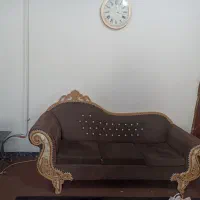 دو دست مبل  یه همراه یه میز عسلی