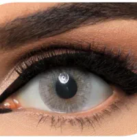 جذب واستخدام نیروی اکستنشن مژه و پاکسازی صورت