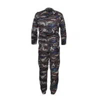 یک دست لباس سربازی