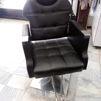 یک سری وسیله آرایشگاه در حد نو