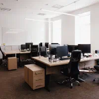 پشتیبان تلفنی مسئولیت پذیر با بیمه و مزایا