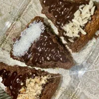 پک کیک خیس با رویه شکلات و مغزیجات ارسال رایگان