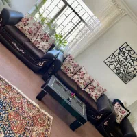 مبل قهوه ای