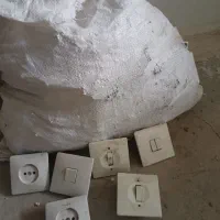 کلید پریز قدیمی