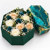 فروش باکس گل زیبا برای هدیه