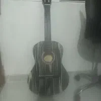 گیتار کلاسیک طرح چوب مشکی