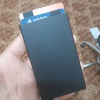 جاکارتی فلزی