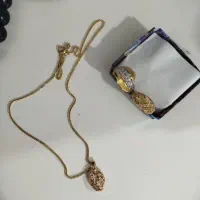 طلا انگشتر و زنجیر