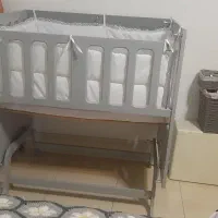 تخت نوزاد
