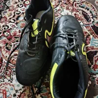 کفش زمین چمن