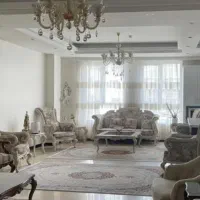 مبل ۹ نفره استیل در حد نو با  ساعت ایستاده