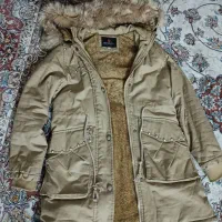 کاپشن نونو|لباس|بروجن, |دیوار