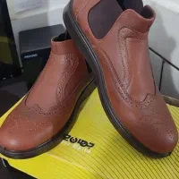 یک جفت کفش مجلسی چرم گاوی و یک جفت کفش مشکی زنانه