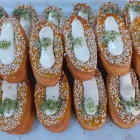 به یک نفر خانم جهت کار در کارگاه قنادی نیازمندین