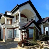 فضای-برای-زندگی-پر-از-آرامش-استخر-داخلی