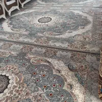 فروش دوتا فرش نه متری به یه شش متری
