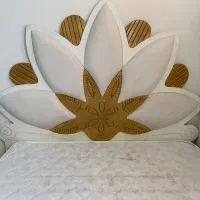 یک عدد تخت دونفره سالم فروش فوری