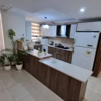 ۷۵متر۲خواب/کم واحد/۲طرف نورگیر/نوسازی /زوج پسند