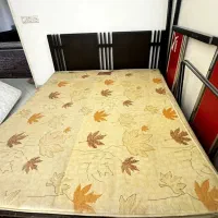میز نهارخوری .فرش ۱۲ متری . تختخواب و پاتختی .فرش|فرش|اسلام‌شهر, باغ فیض|دیوار