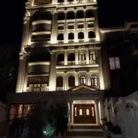 طبقه دوم.      انباری    درحال تخلیه