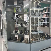 نیازمند فروشنده خانم در کفش فروشی زنانه