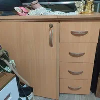 میز چرخ خیاطی کاملا سالم