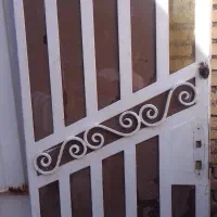 درب و پنجره .