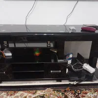 میز تلویزیون شیشه ای