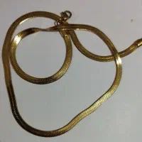 گردنبندهای ماری و شب نما و پاپیون